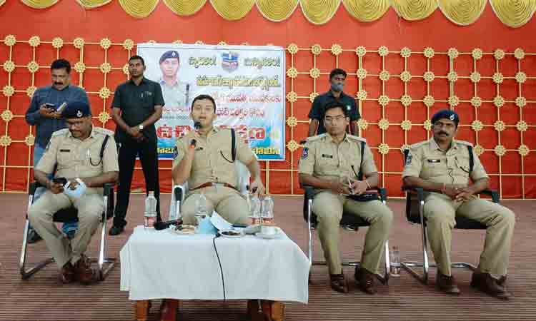 యువత ఉచిత శిక్షణను సద్వినియోగం చేసుకోవాలి : ఎస్పీ శరత్ చంద్ర పవార్