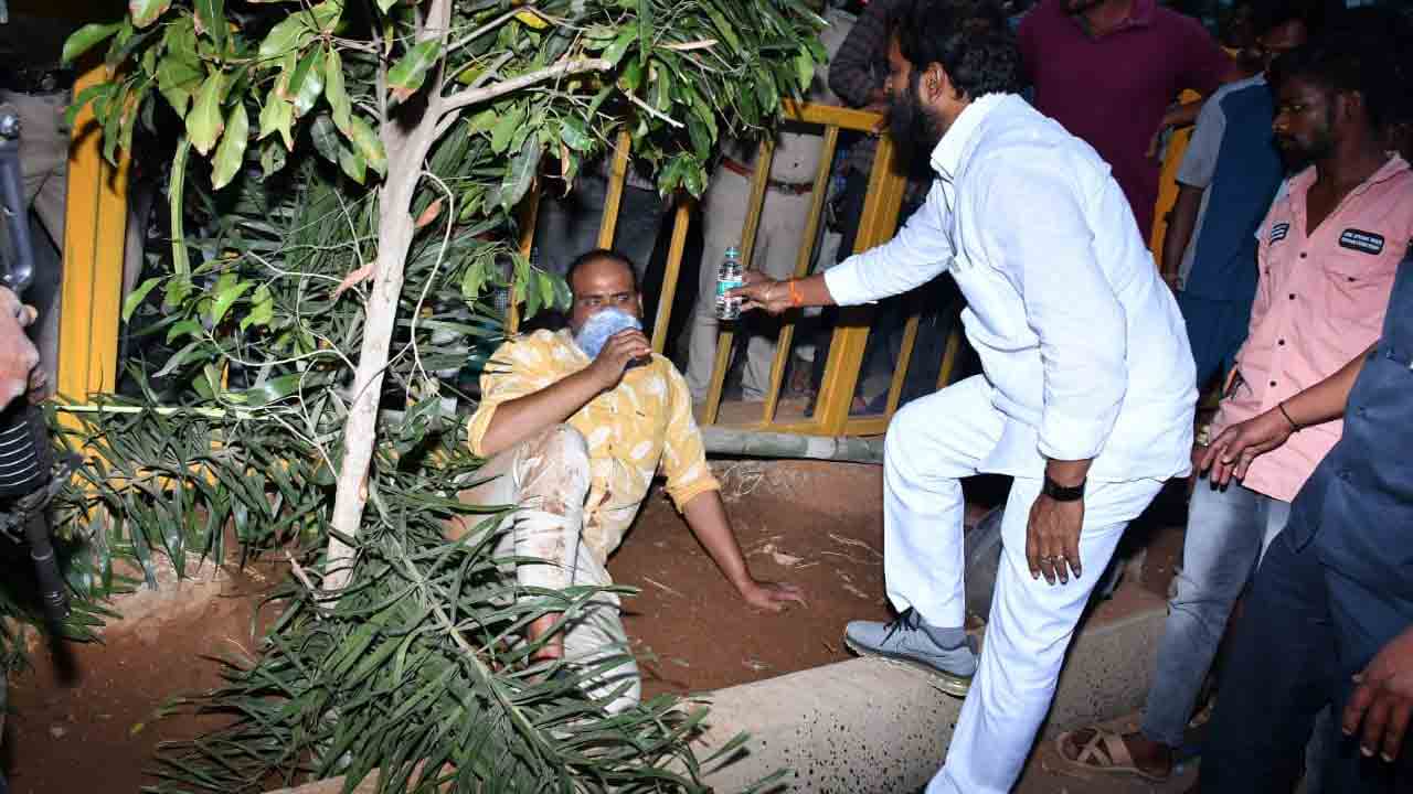 మాన‌వ‌త్వం చాటుకున్న మంత్రి శ్రీనివాస్ గౌడ్