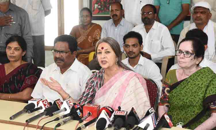 కశ్మీర్‌ ఫైల్స్‌ ప్రమోషన్‌తో విద్వేషాలకు కుట్ర