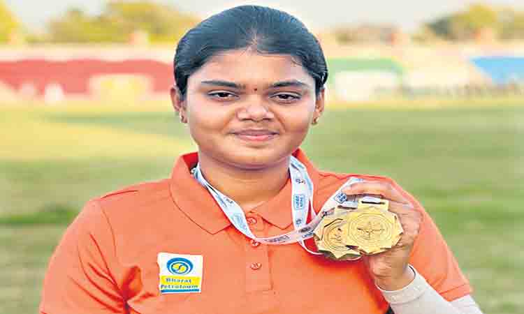 సురేఖ స్వర్ణ జోరు