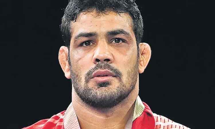 తీహార్ జైలులో ఖైదీల‌కు శిక్ష‌ణ ఇస్తున్న రెజ్ల‌ర్ సుశీల్ కుమార్‌