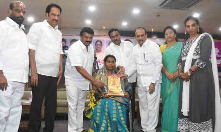 తెలంగాణలోనే వారికి సరైన గుర్తింపు : మంత్రి తలసాని