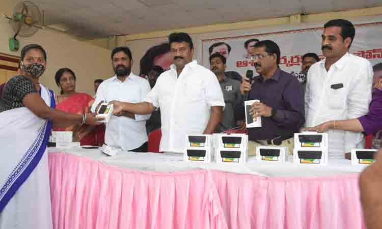 పేదల ముంగిట్లోకి ప్రభుత్వ వైద్య సేవలు : మంత్రి తలసాని