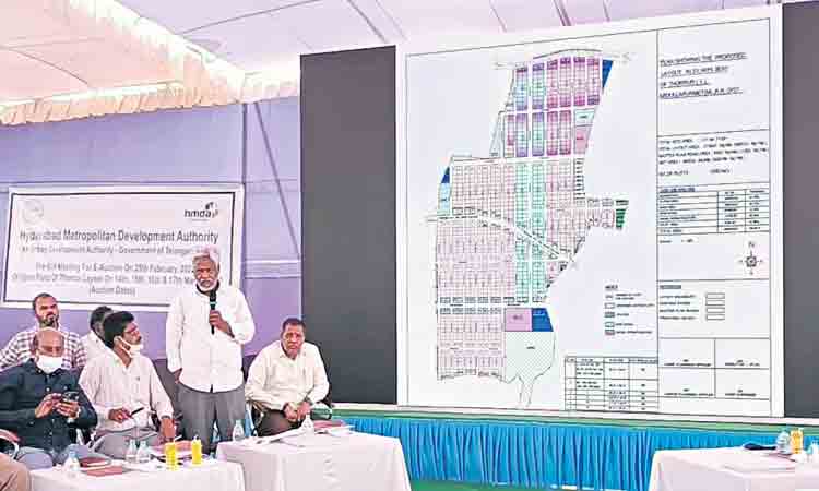 ప్లాట్ల వేలం ఆదాయం 567 కోట్లు