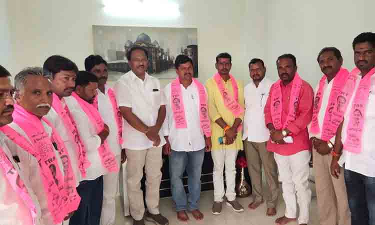 అభివృద్ధిని చూసే టీఆర్‌ఎస్‌లోకి వలసలు : ఎమ్మెల్యే లక్ష్మారెడ్డి