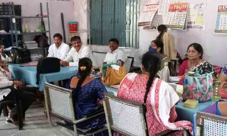 సర్కారు బడులను బాగు చేసుకుందాం