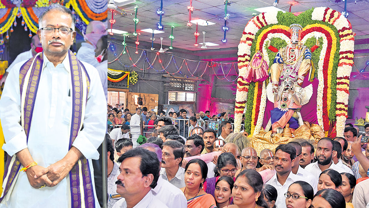Yadadri | తరతరాలుగా స్వామివారి సేవ‌లో త‌రిస్తున్న ఈ కుటుంబం గురించి తెలుసా