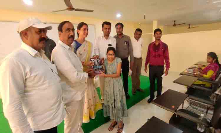 స్టడీ సర్కిళ్లు నిరుద్యోగులకు వరం