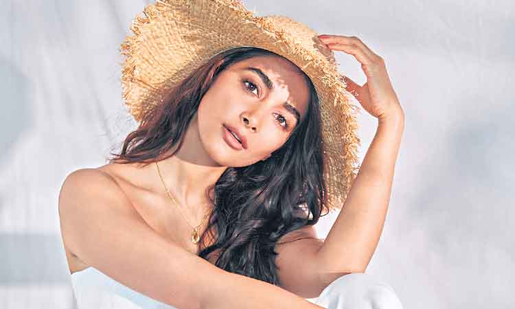 ‘ఎఫ్‌-3’లో ఐటెంసాంగ్‌?