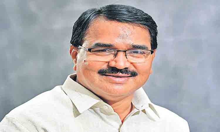 కేంద్రంపై యుద్ధానికి సన్నద్ధం కావాలి