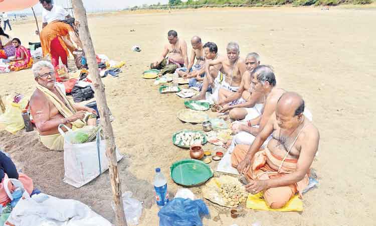 పితృదేవతార్చన