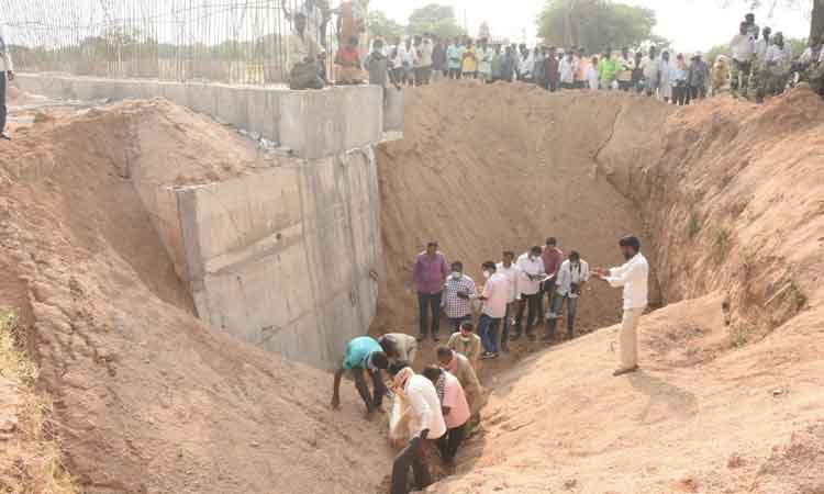 కక్షగట్టి కడతేర్చాడు