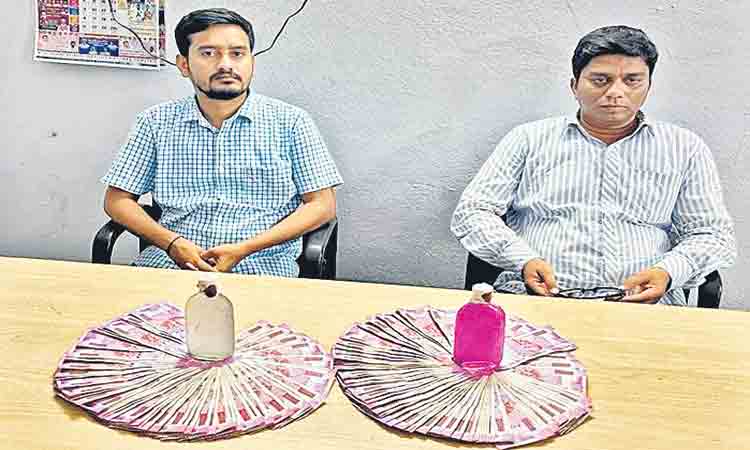 ఏసీబీకి చిక్కిన డిప్యూటీ తాసిల్దార్‌