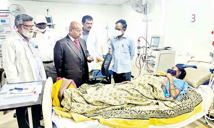 హక్కులను ఉల్లంఘించొద్దు