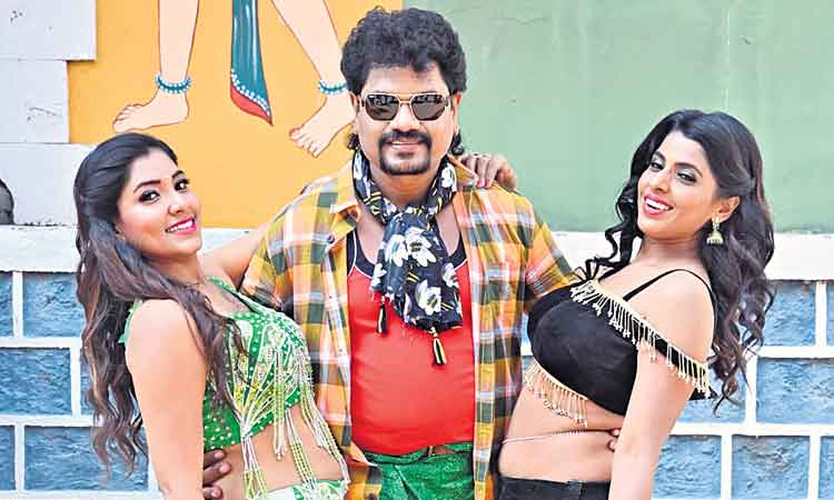 రొమాంటిక్‌ కథతో