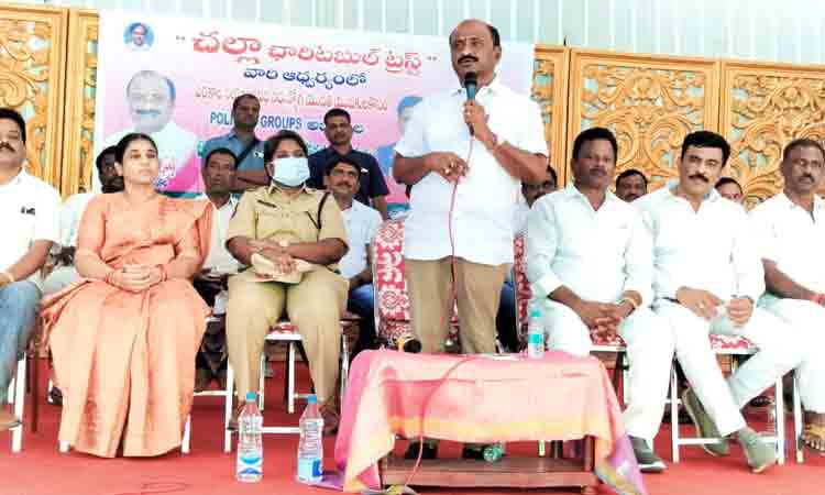 విద్యతోనే సమాజంలో గుర్తింపు