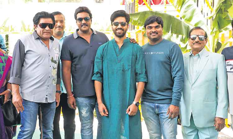 సస్పెన్స్‌ థ్రిల్లర్‌ కథాంశంతో…