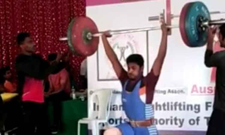 వెయిట్‌ లిఫ్టింగ్‌లో పతకాల పంట