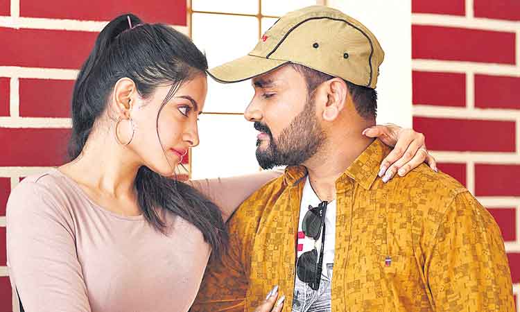 శ్రీకాంత్‌ చేతుల మీదుగా..