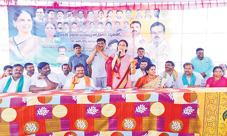 వచ్చే విద్యా సంవత్సరం నుంచే ప్రభుత్వ బడుల్లో ఆంగ్ల బోధన