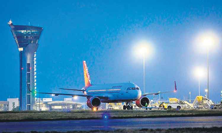 నానాటికీ పెరుగుతున్న ఎయిర్‌ ట్రాఫిక్‌