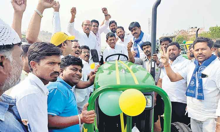 దళితుల జీవితాల్లో కాంతి కిరణం