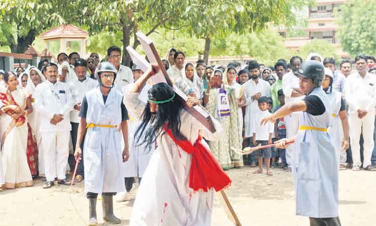 ఘనంగా గుడ్‌ ఫ్రైడే