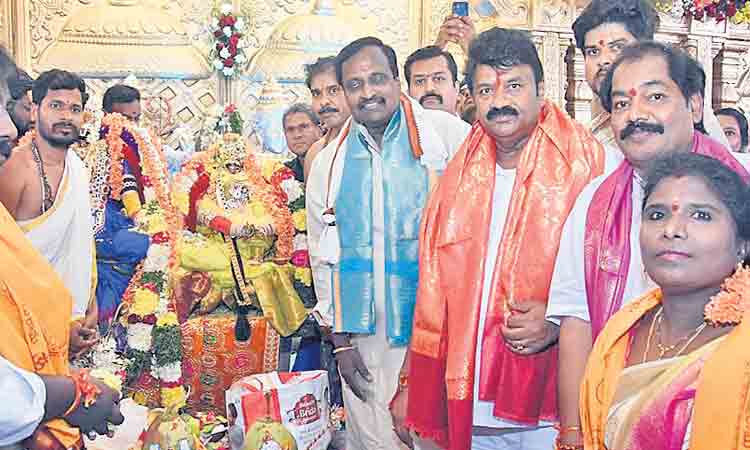 అంతా రామమయం..