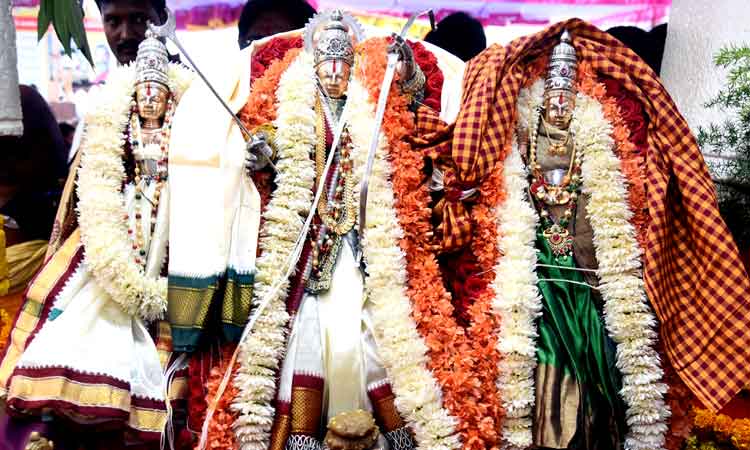 వైభవంగా సీతారాముల కల్యాణం