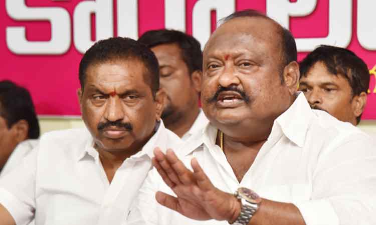 కిషన్‌రెడ్డి విషంగక్కుతున్నడు