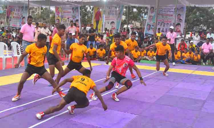 తుది పోరు నేడే