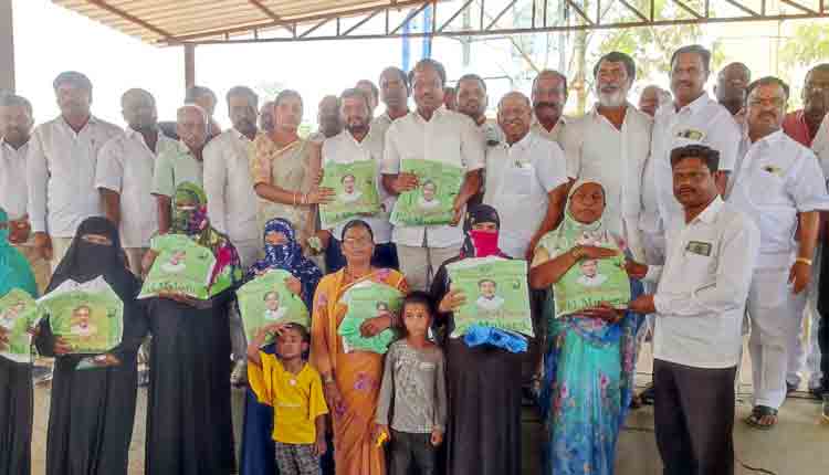 ముస్లింలకు సర్కార్‌ కానుక