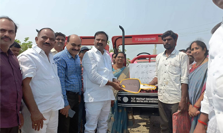 ‘దళితబంధు’తో వెలుగులు