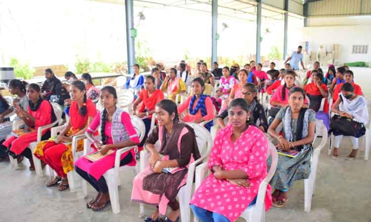 ఫ్రీ కోచింగ్‌.. యువతకు వరం