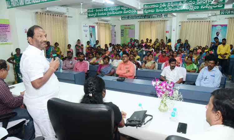 మహిళా ఆర్థిక సాధికారతే లక్ష్యం