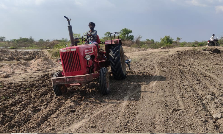 బిజీబిజీగా రైతన్నలు