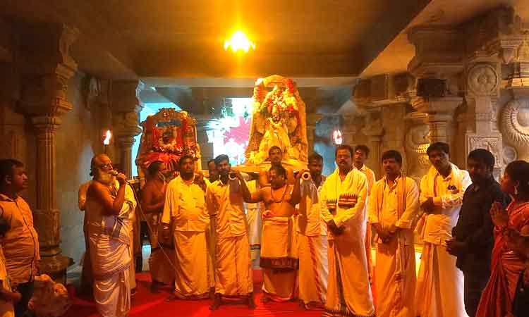 వైభవంగా స్వాతి నక్షత్ర పూజలు