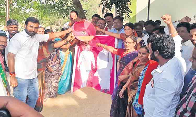 ధాన్యం కొనుగోలుకు ముమ్మర ఏర్పాట్లు