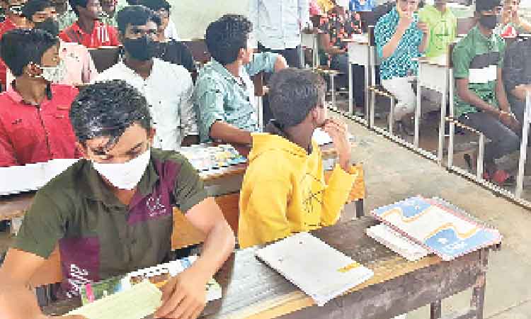 ఆంగ్ల విద్య అభివృద్ధికి నాంది