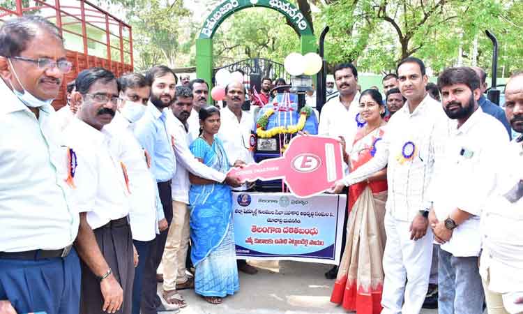 దళితుల జీవితాల్లో కొత్త వెలుగులు