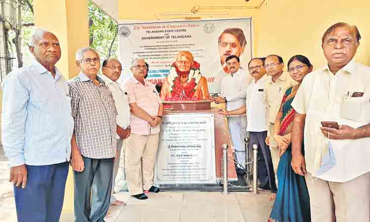 విద్యాసాగర్‌రావు సేవలు ఎనలేనివి