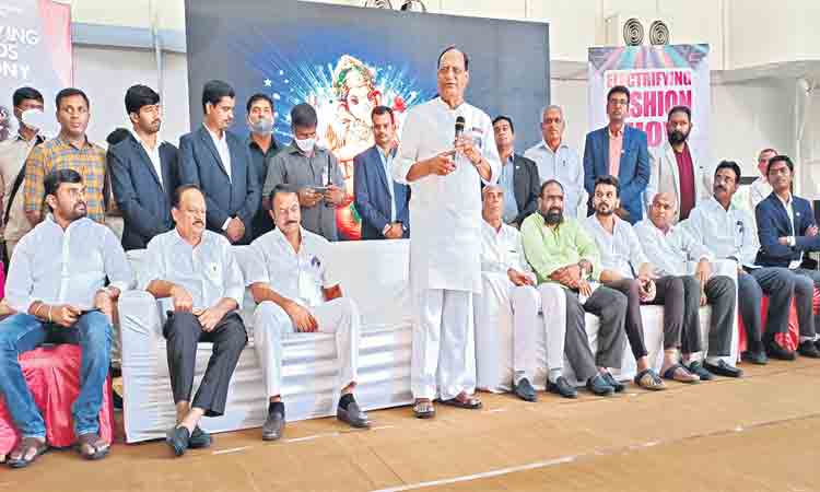 వ్యాపార రంగానికి రాష్ట్ర ప్రభుత్వం పెద్దపీట