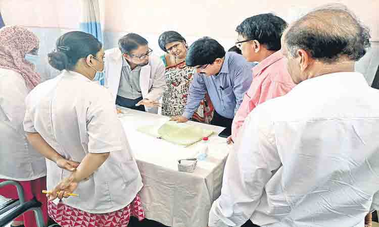 ప్రైవేట్‌ ప్రాక్టీస్‌ చేస్తే చర్యలు