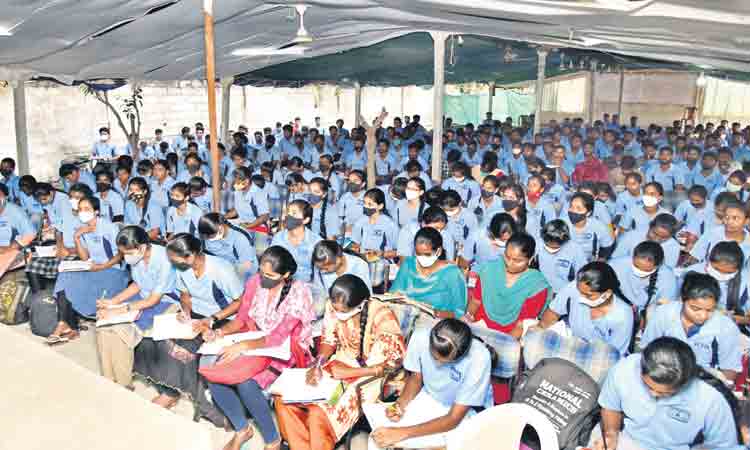 పోలీస్‌ కొలువుల మేళా