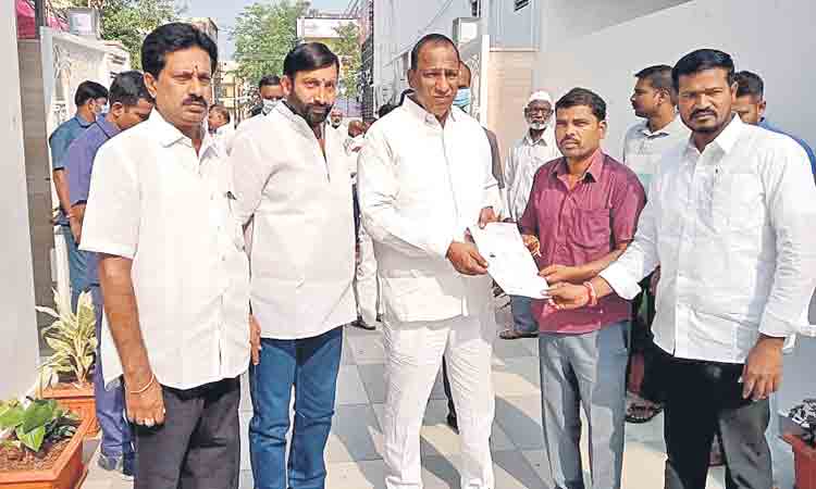 ఆదుకుంటున్న సీఎం సహాయనిధి