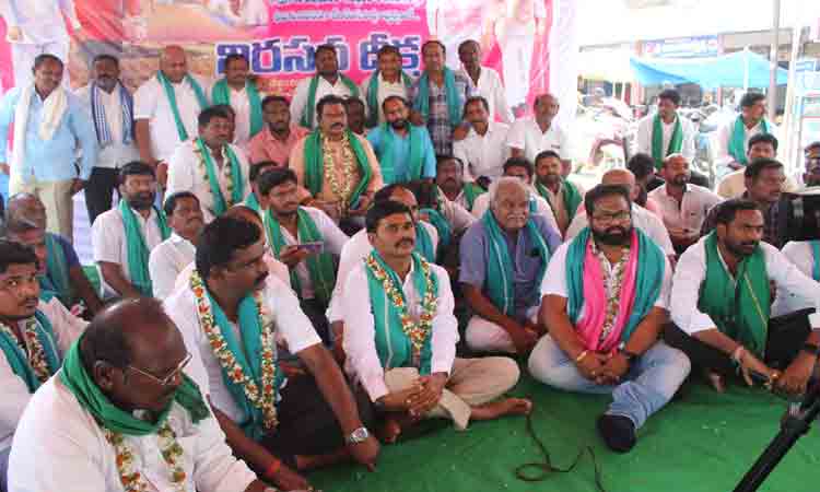 అబద్ధాలకు కేరాఫ్‌ అడ్రస్‌ బీజేపీ