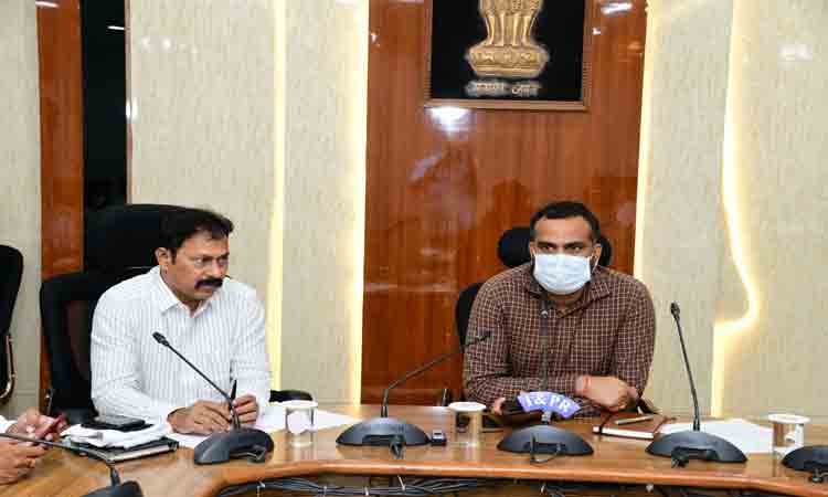 నేడు ‘దళితబంధు’వాహనాల పంపిణీ