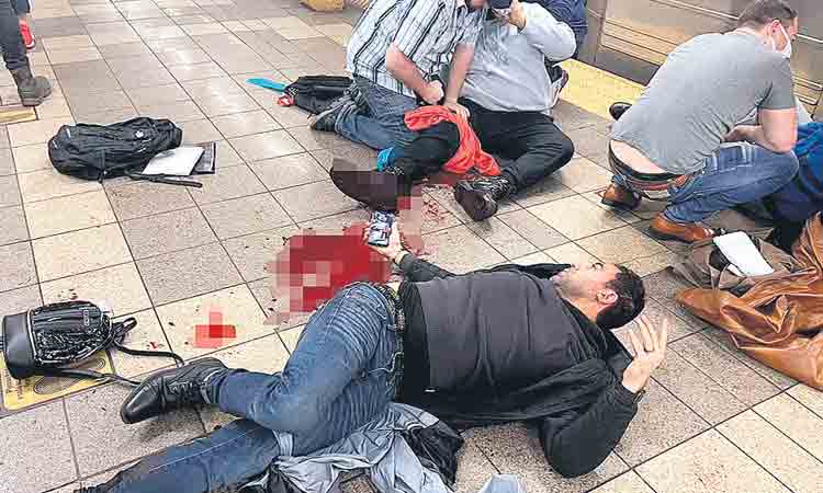 అమెరికాలో మళ్లీ కాల్పులు