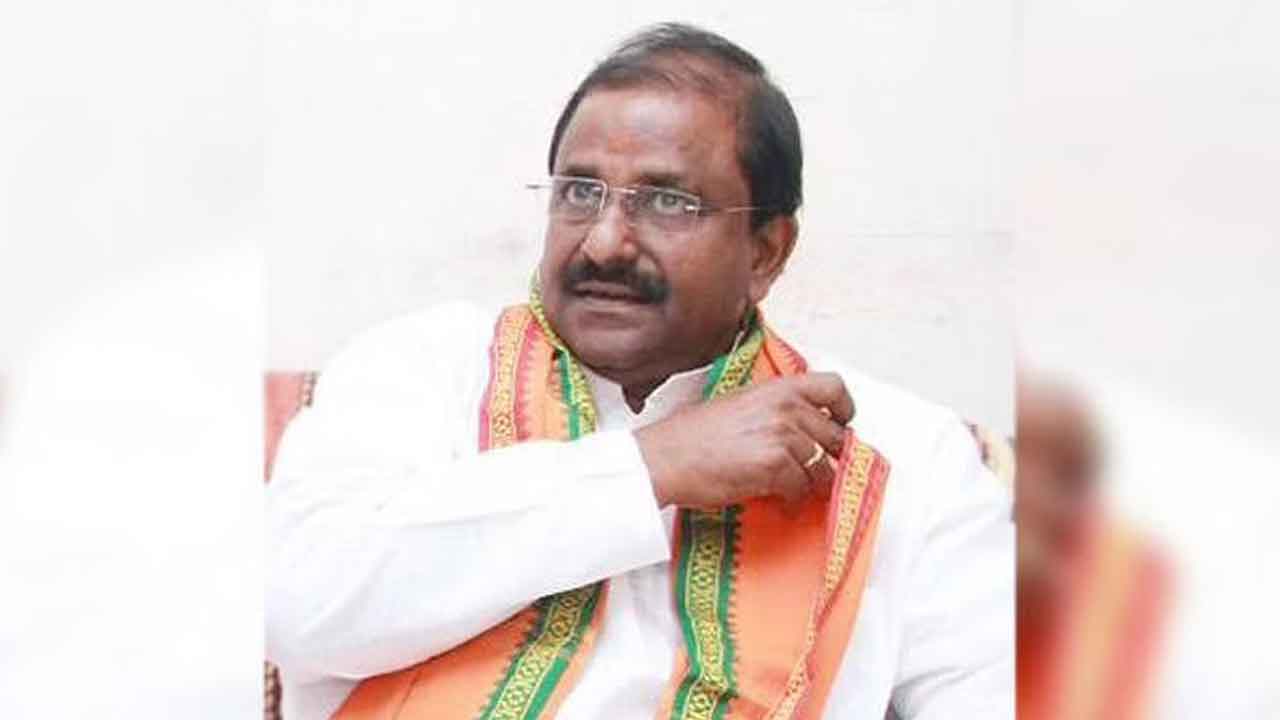 బియ్యం బదులు నగదు ఇస్తామనడంలో కుట్ర కోణం : సోము వీర్రాజు