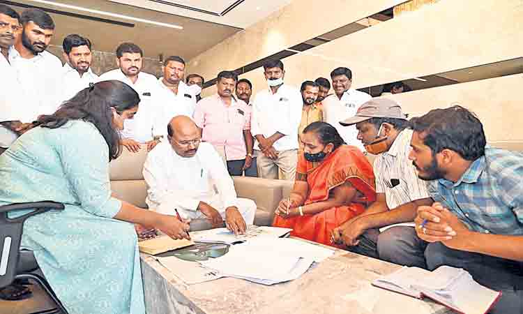 రూ.12 కోట్లతో చెరువు సుందరీకరణ